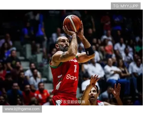 伊朗足球明星巴赫拉米的传奇故事与职业生涯回顾