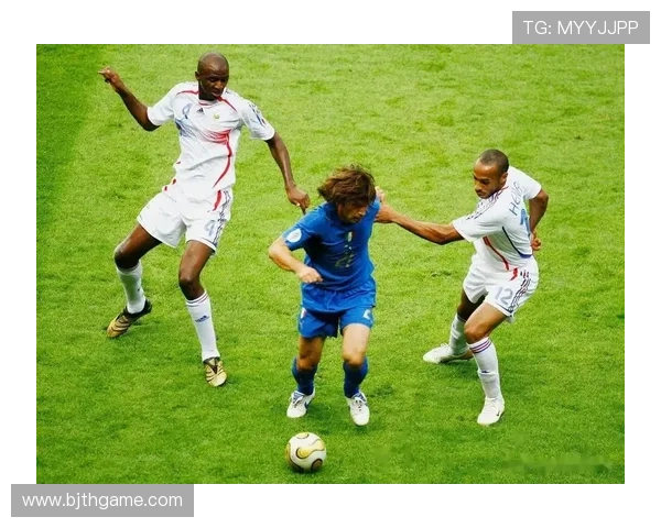 五号足球衣背后的传奇足球明星与他们的辉煌成就 五号足球衣背后的传奇足球明星与他们的辉煌成就