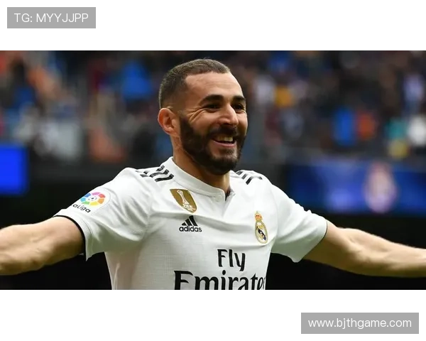 全球知名白人足球明星盘点及其职业生涯成就分析