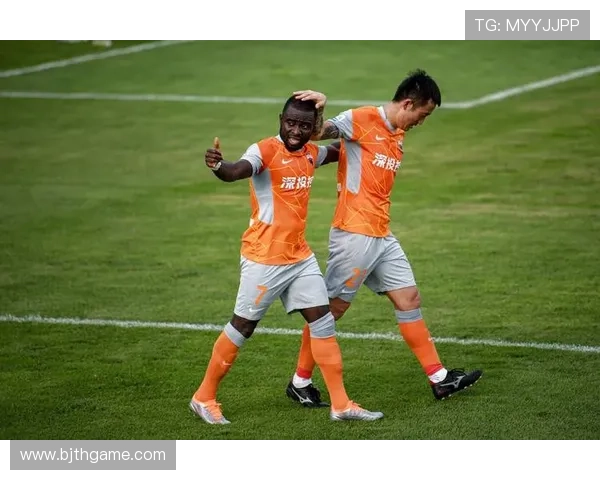 全国锦标赛回顾：深圳足球队展现实力与潜力的精彩表现分析
