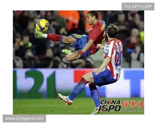 足球明星的技巧与训练方法揭秘助你提升球技的全面指南